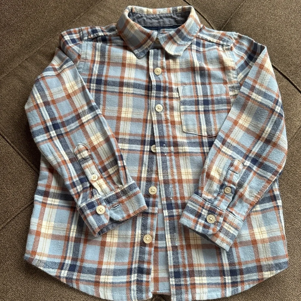 Set of 2 OshKosh B'gosh Button Down Shirts